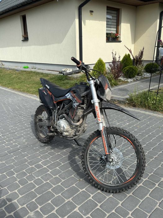 Cross Asix 150 z 2023roku
