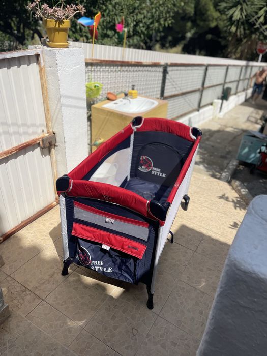 Cama de bebé de viagem