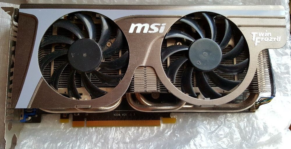 Продам игровую видеокарту Nvidia GTX560 TWIN FROZR II/OC