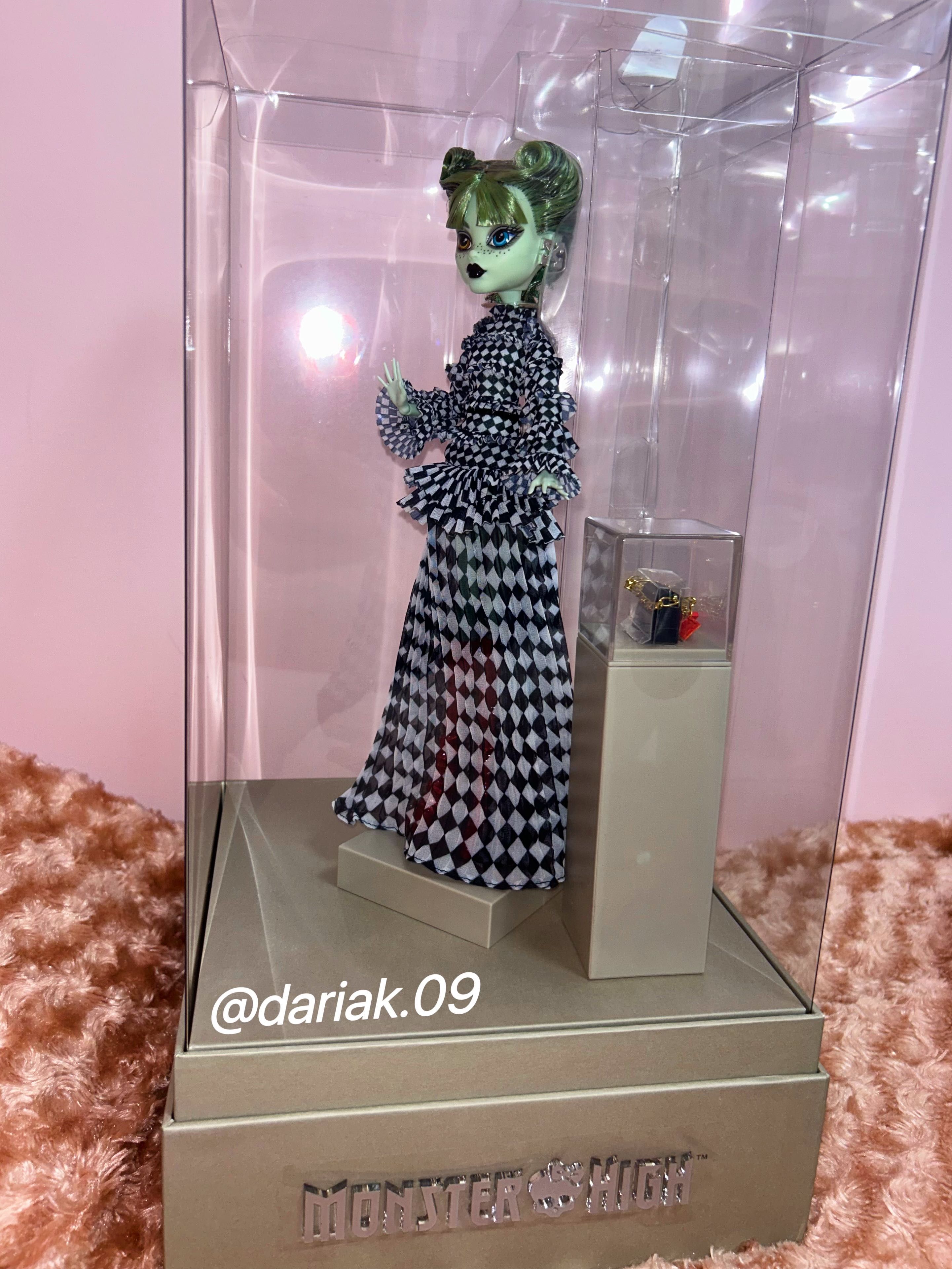 Monster High Off-White c/o Harmonie Ghoul Lalka