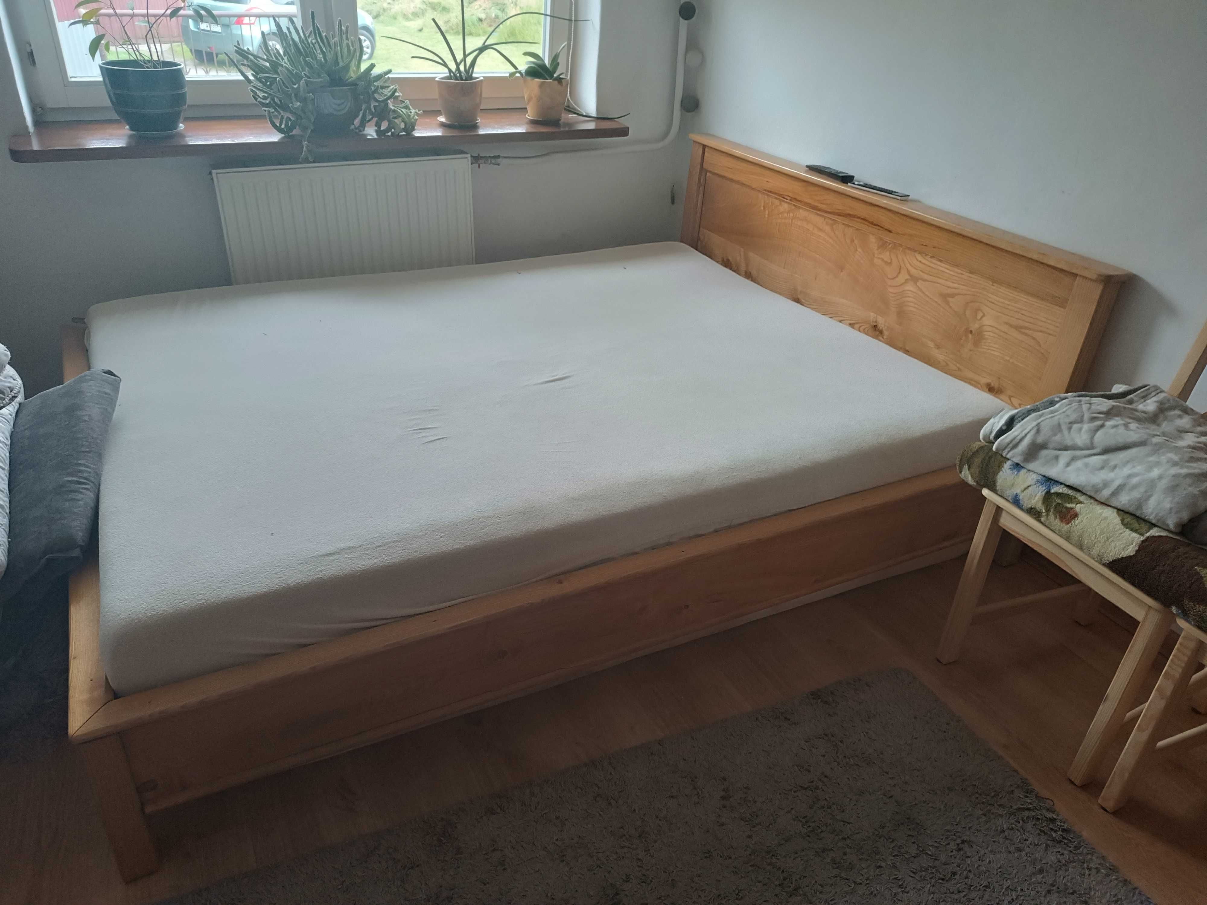 Łożko z litego drewna 160x200