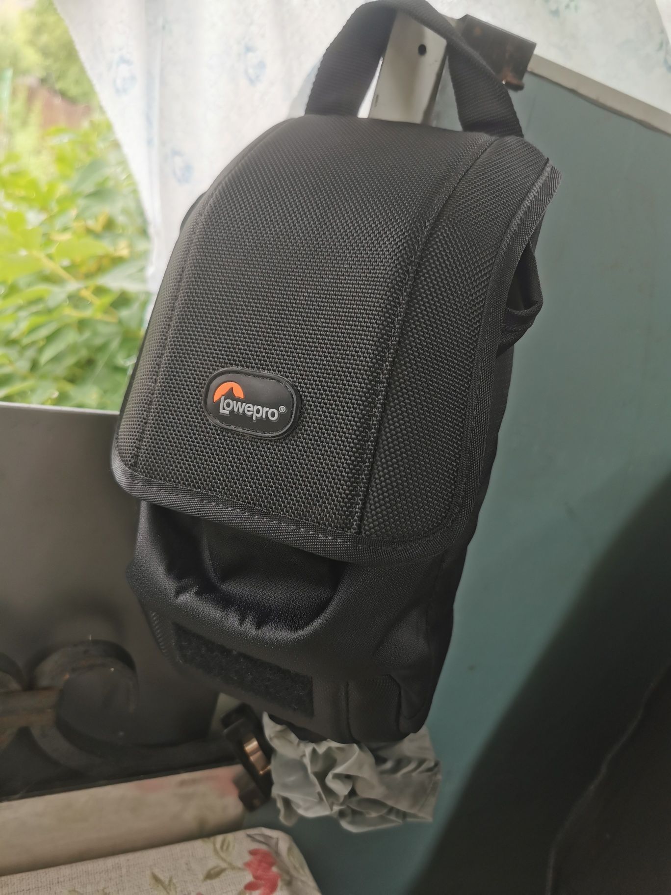 Сумка чехол для объектива Lowepro S&F Slim Lens Pouch 75 AW