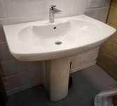 Umywalka ceramiczna Roca dama senso 80