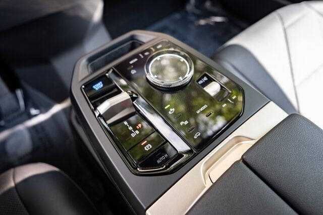 2022 BMW iX X-drive