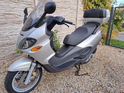 Piaggio  x9 poj 125 na kat B