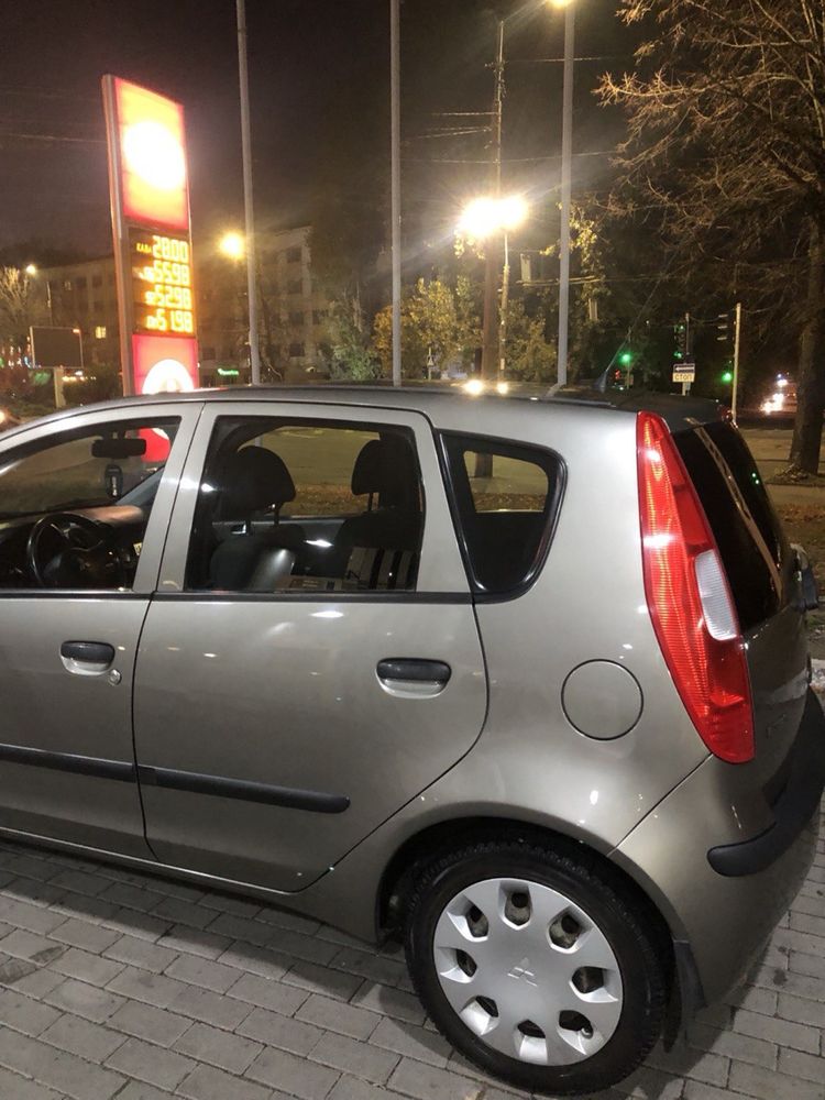 Продается машина mitsubishi colt