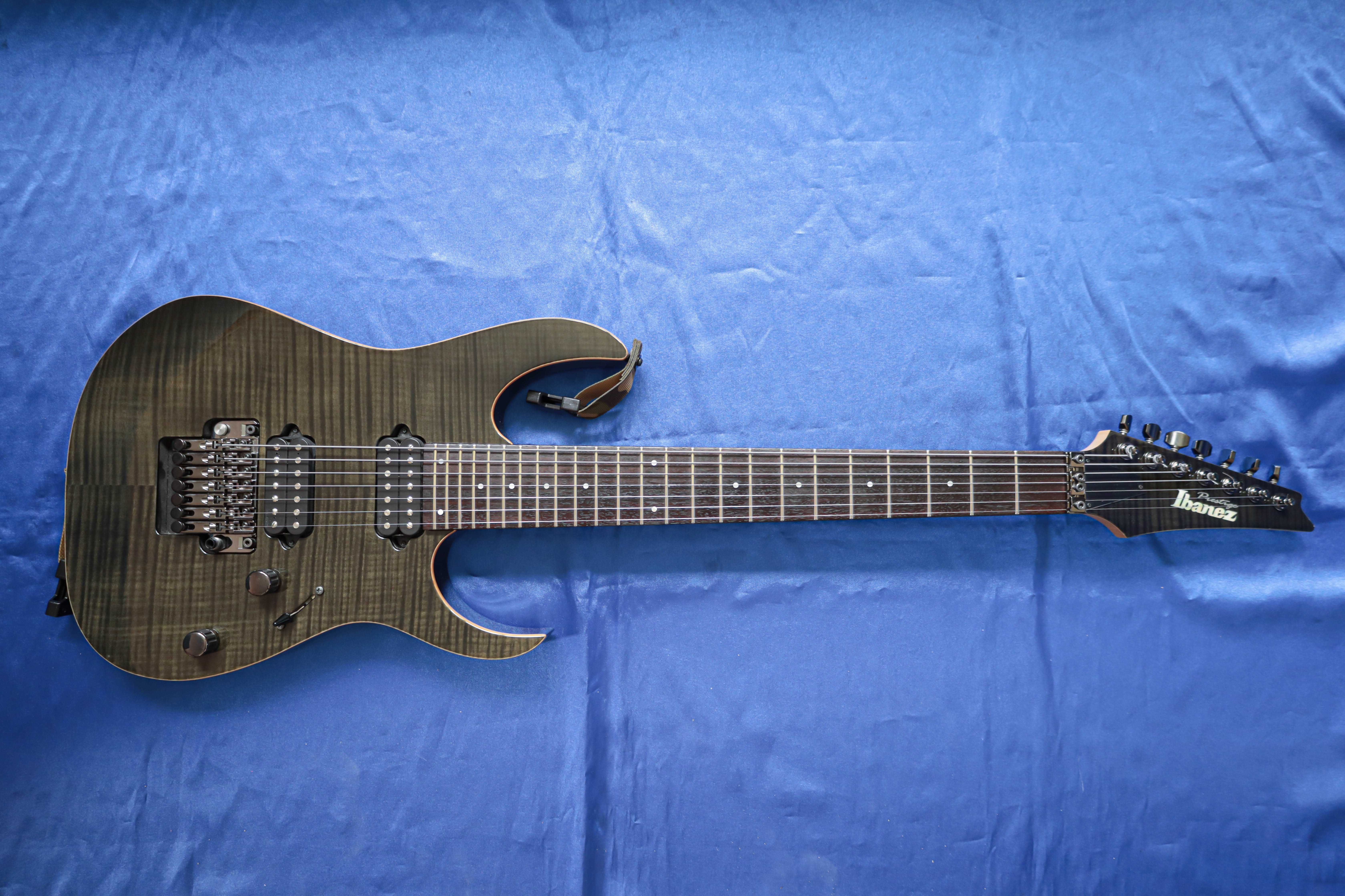 Ibanez RG3727FZ-BH Prestige