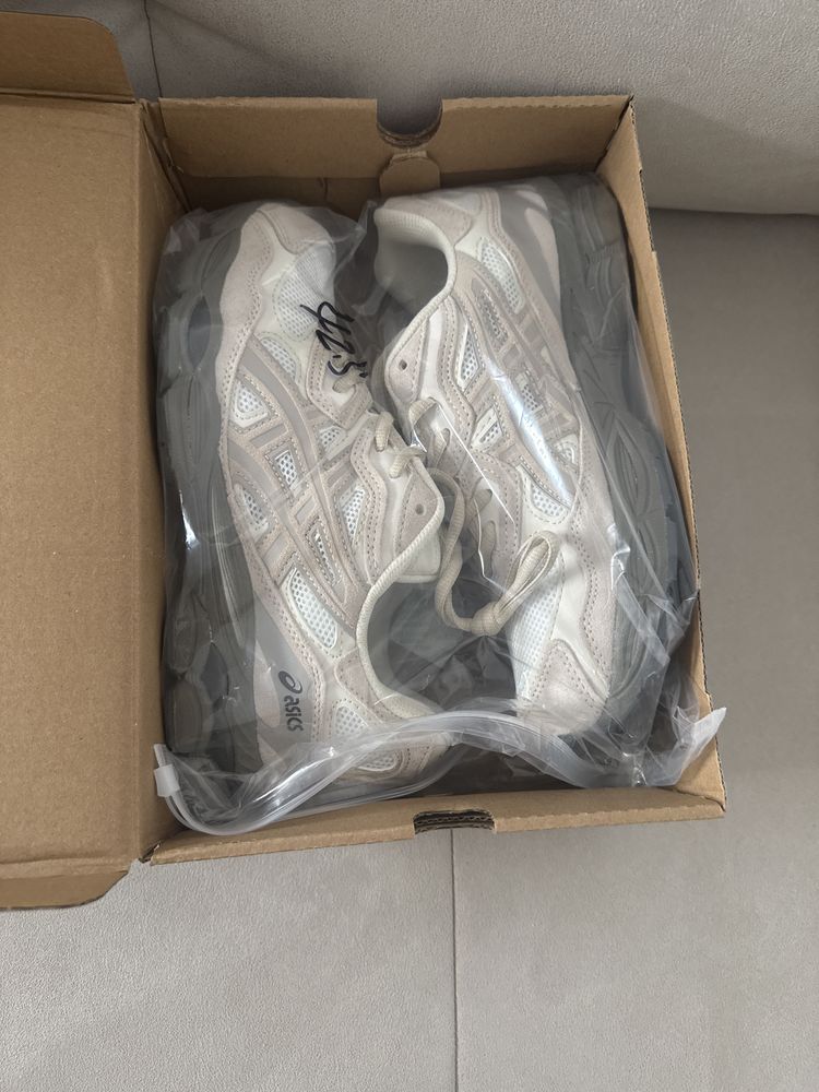 Asics gel nyc cream