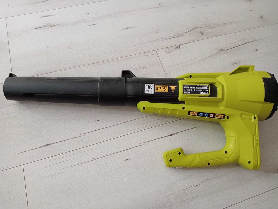 Dmuchawa do lisci RYOBI RY18BLA 18v TurboJet 145km/h mocna bez bateri