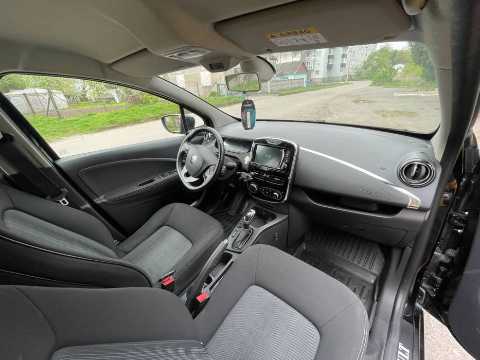 Продам електромобіль Renault ZOE