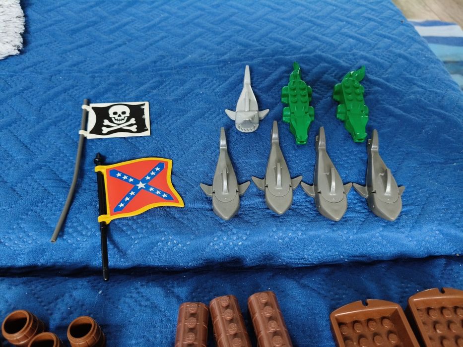 Mega duży zestaw figurek LEGO Piraci z lat dziewiedziesiatych