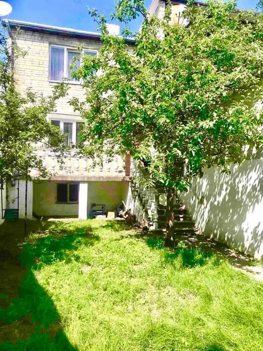 Продаж частини будинку. 3-кім. вул. Виговського-Дубнівська