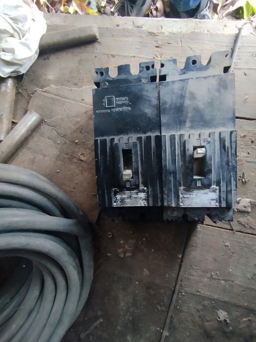 Автомат електричний трьохфазний