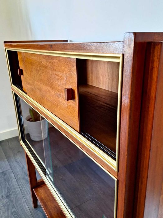 Estante Bar vintage. Vintage Bar Bookcase