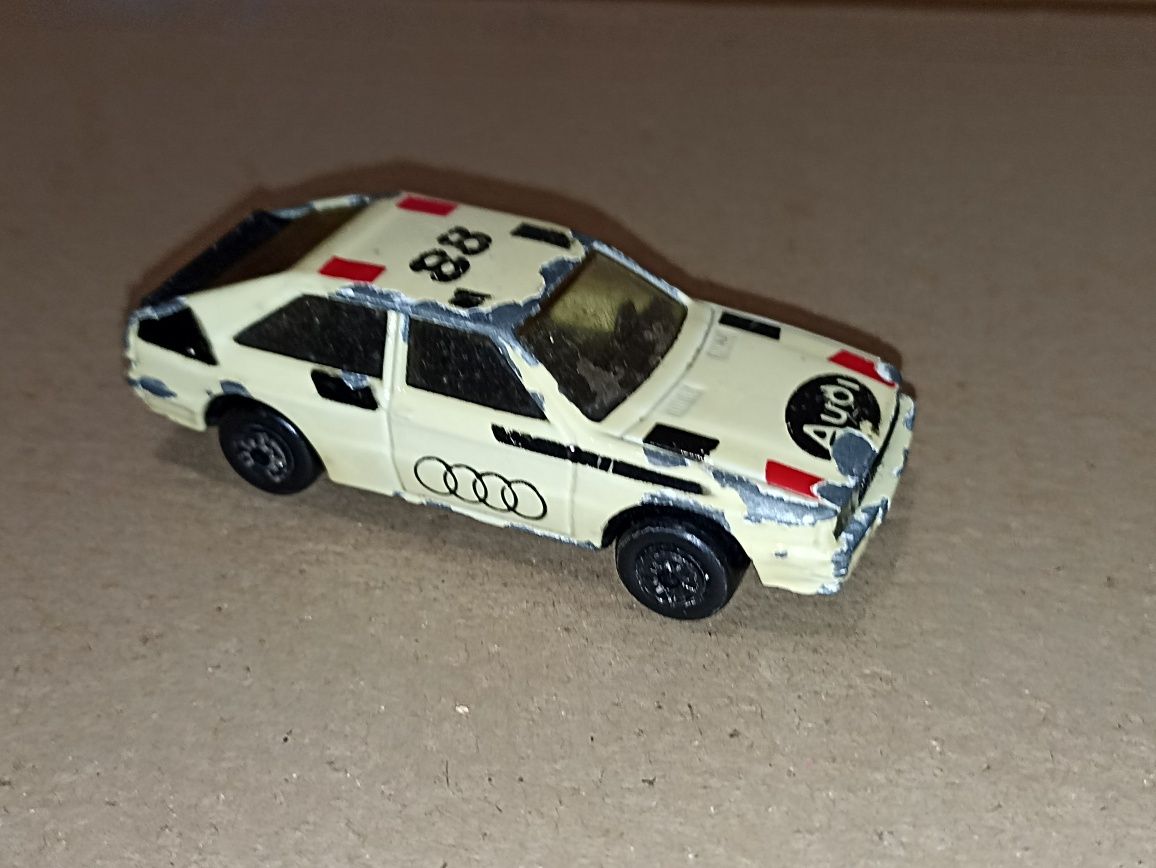 Bardzo stary model Audi Quatro MC Toy