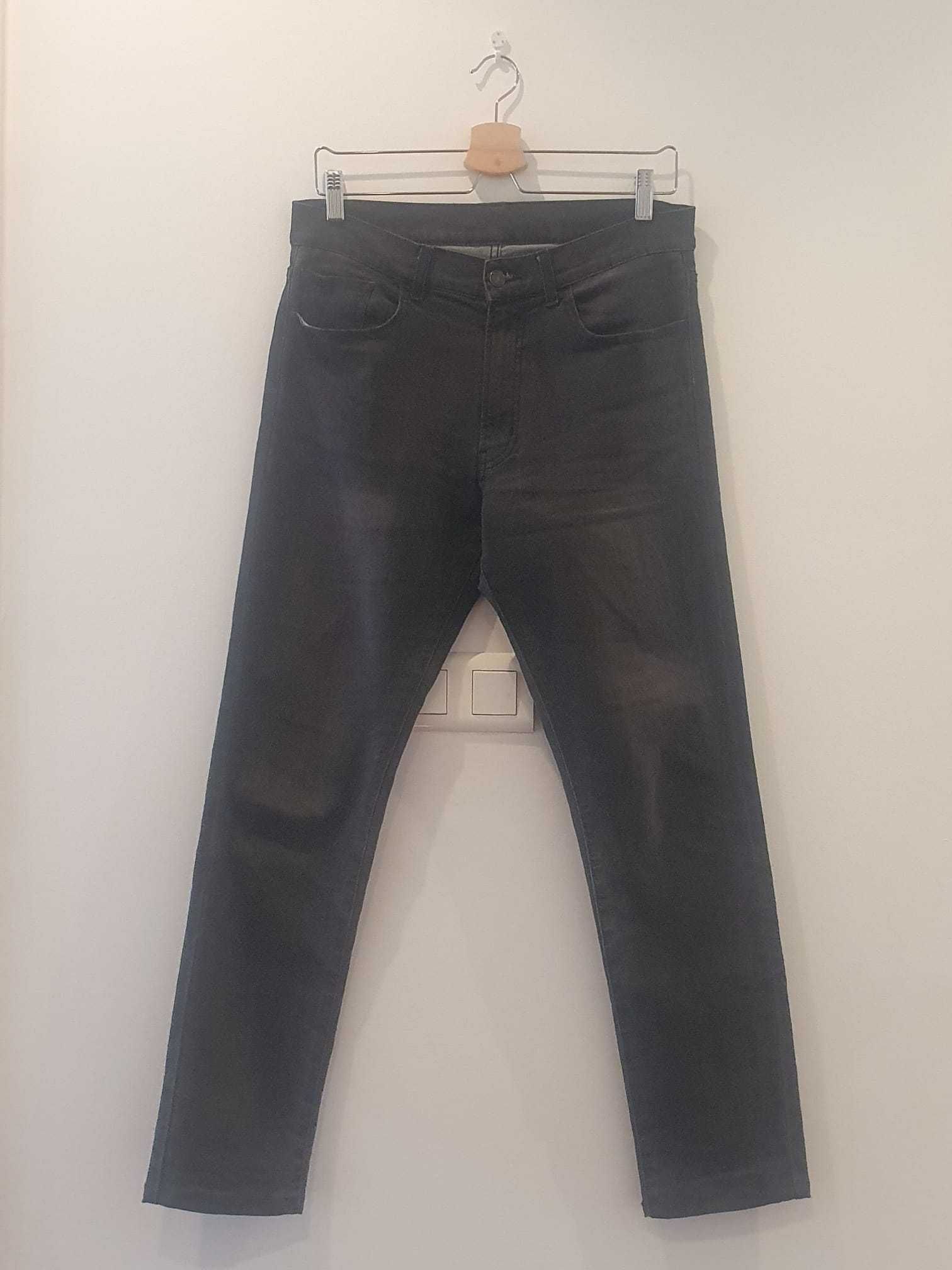 Calças Uniqlo jeans cinzentas