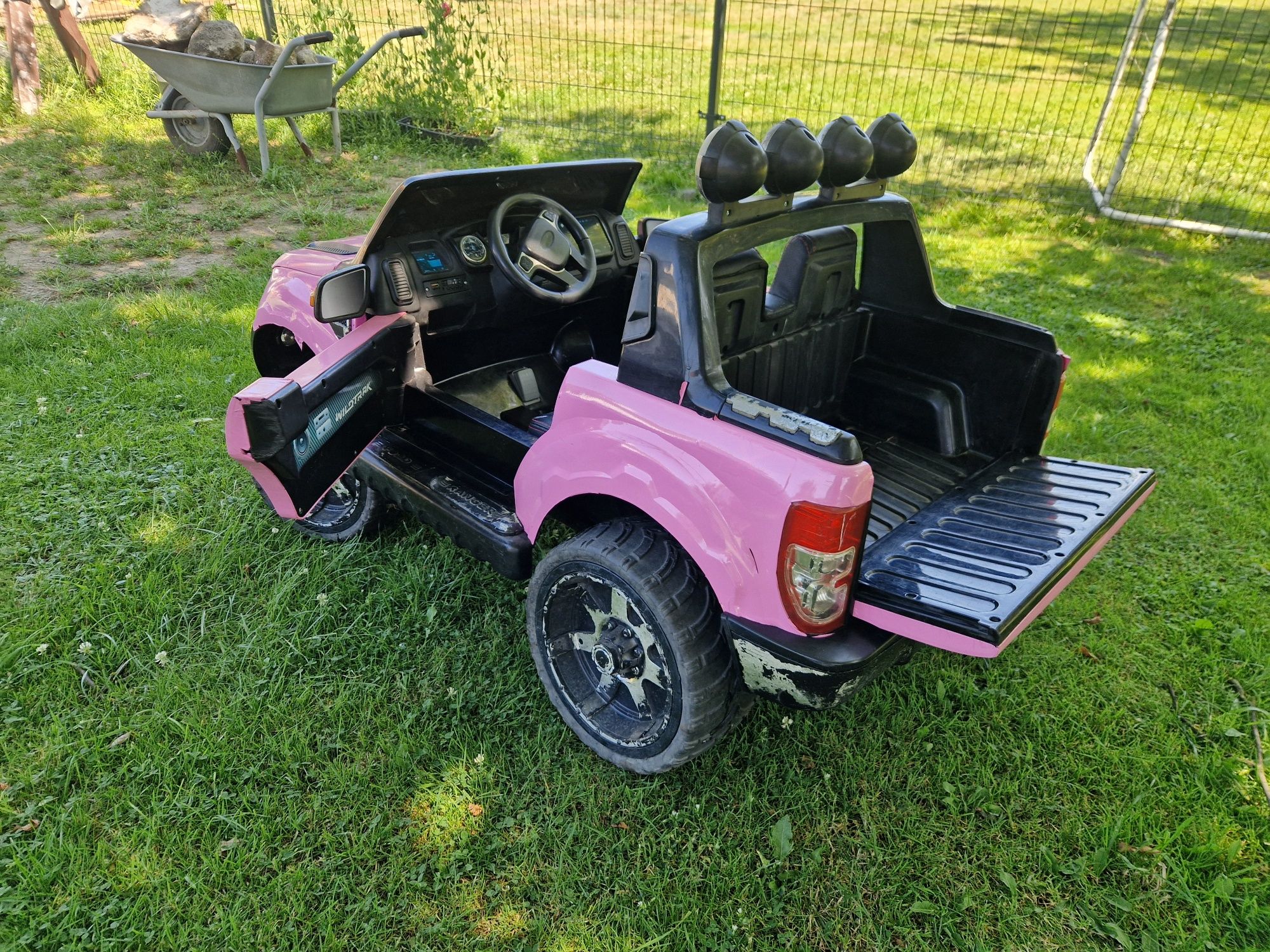 Auto na akumulator FORD