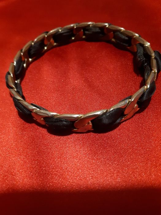 Bransoletka w kolorze srebrno czarnym - stan bardzo dobry