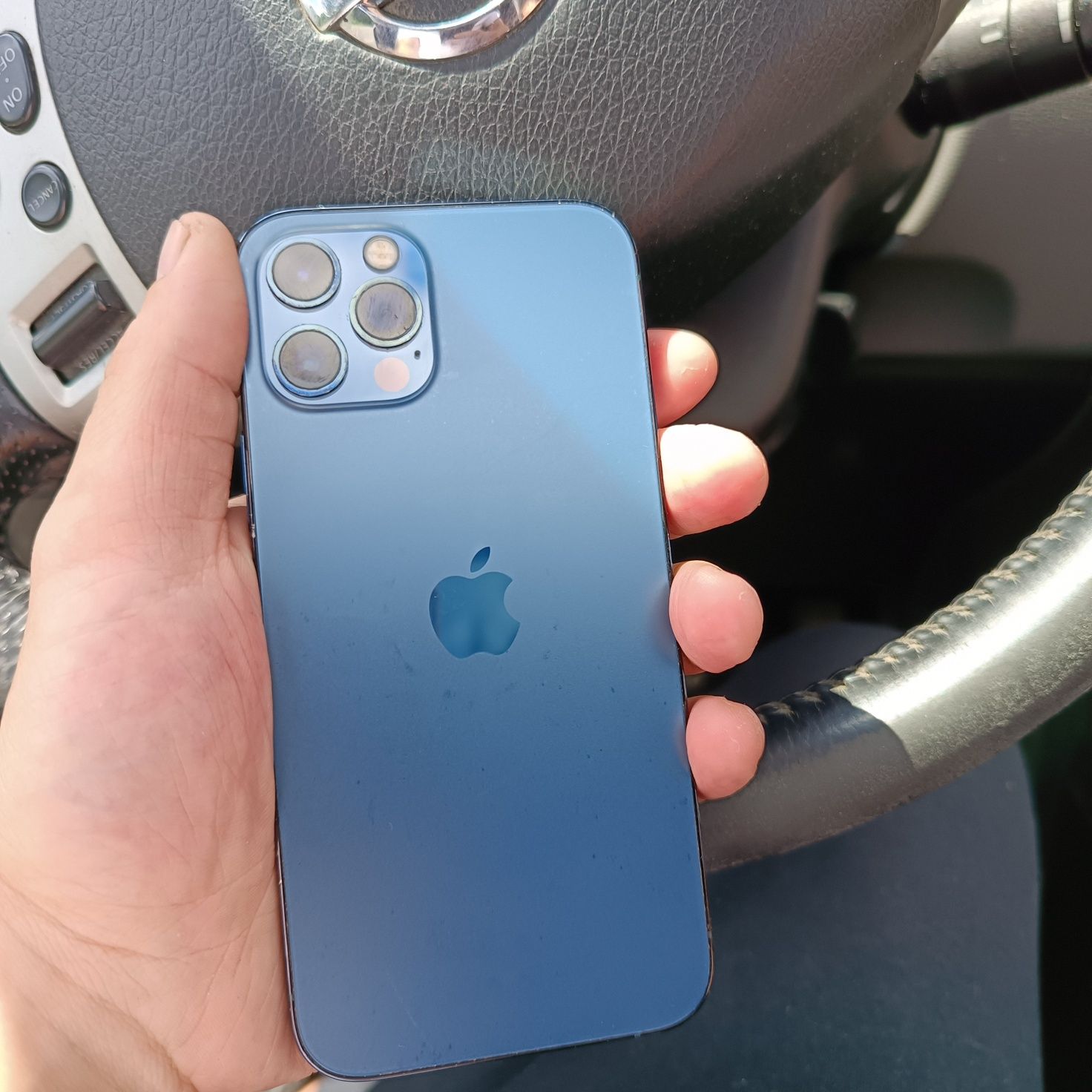 Sprzedam iPhone 12 Pro
