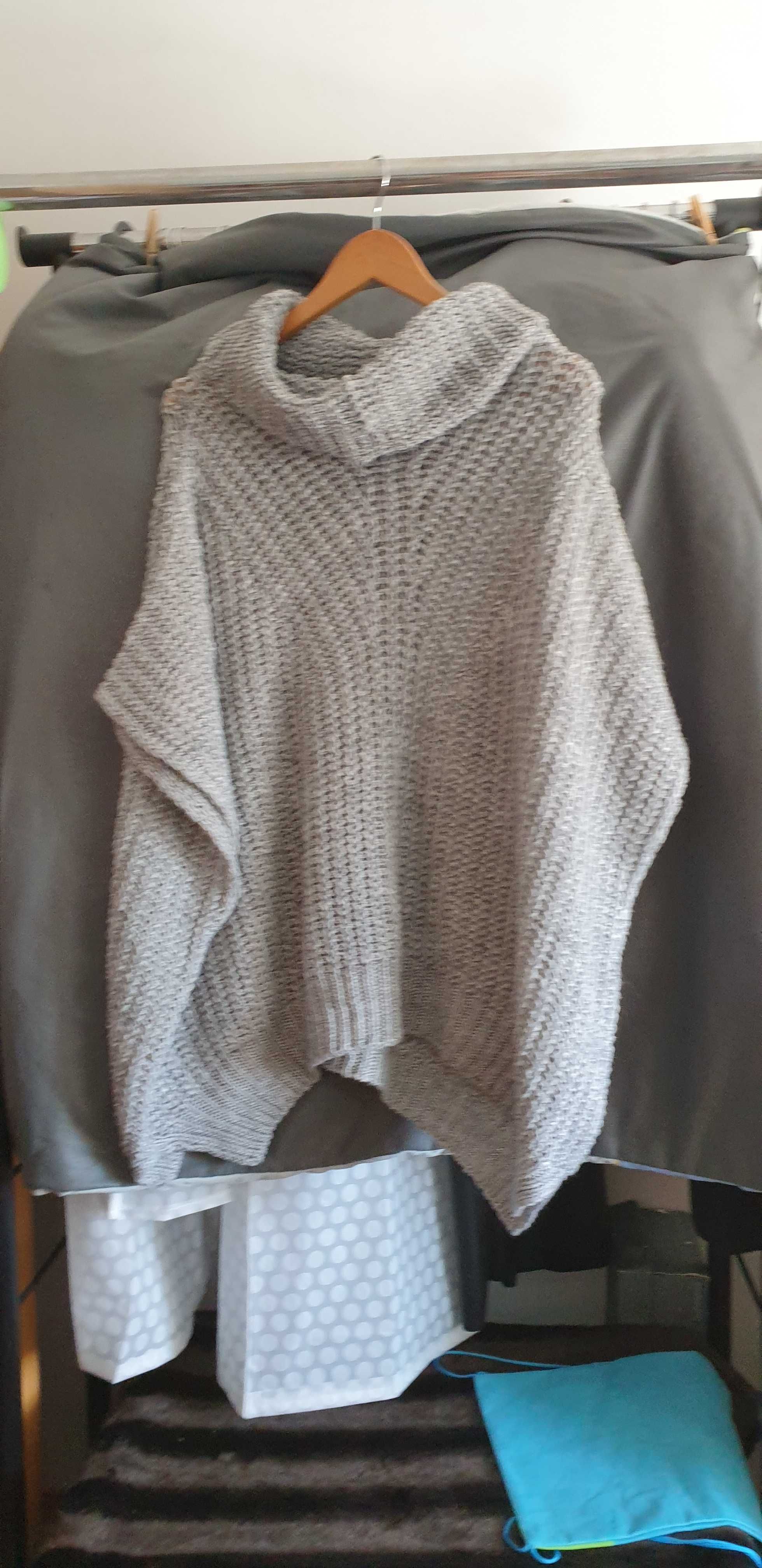 Poncho oversize Stradivarius