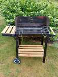 Sprzedam używany grill węglowy