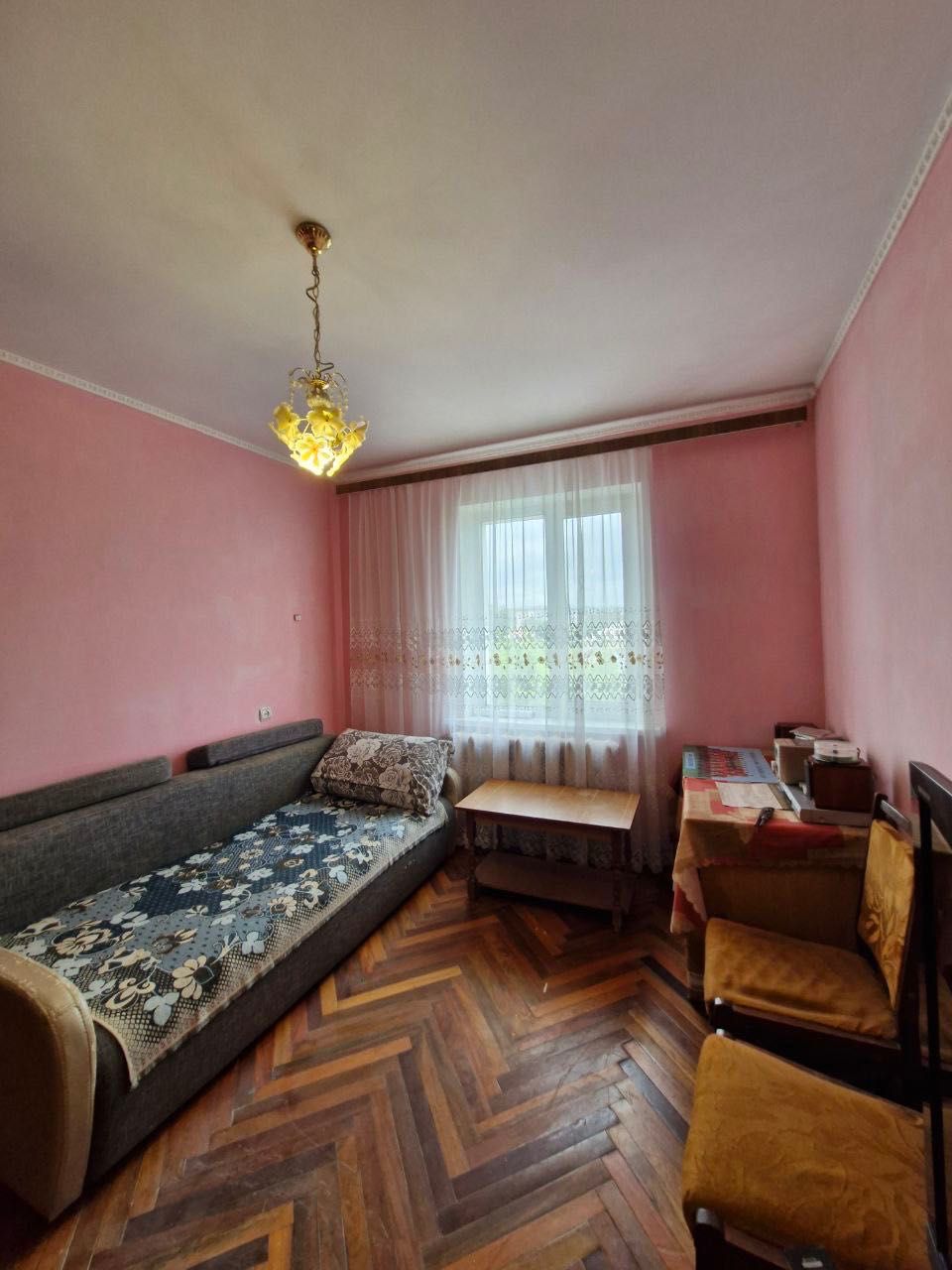 2 кімн. квартира автономне опалення , р-н ЗОШ номер 6