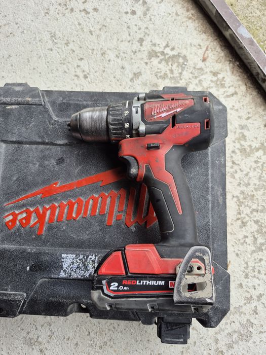 Wkrętarka z udarem Milwaukee M18 cblpd