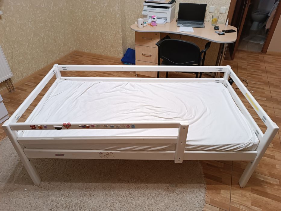 Продам дитяче ліжко б/у