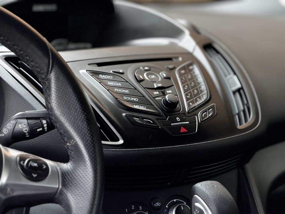 Продається Ford Escape