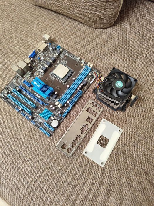 Комплект AM3+: Материнская ASUS M5A78L-M LE + процессор AMD FX-6100