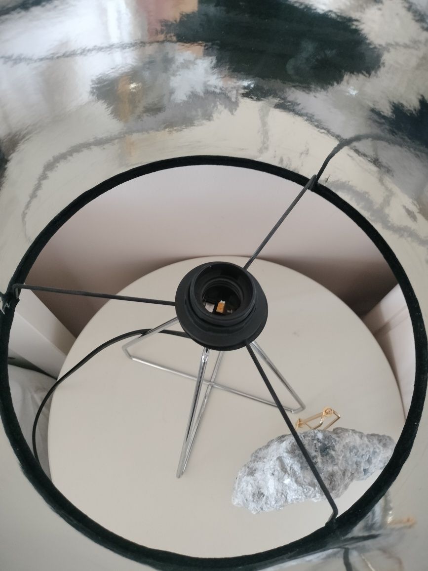 Lampka nocna lampa czarna welurowa srebrna Glamour goth