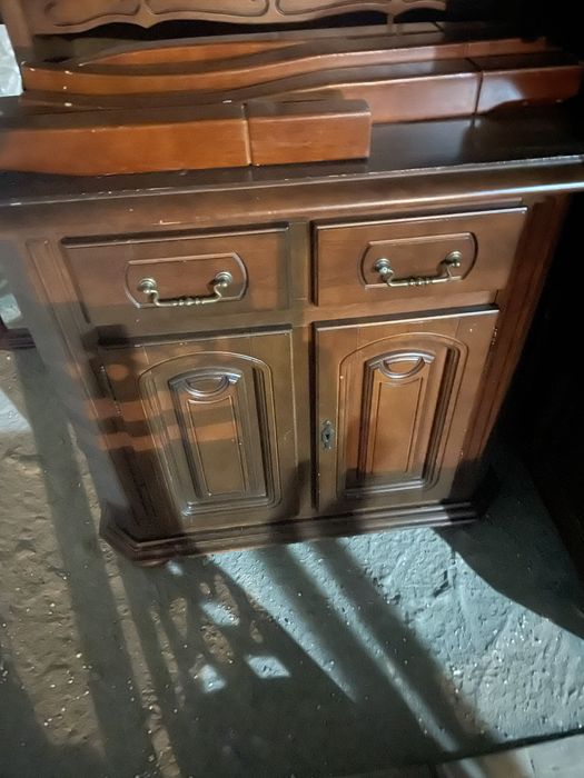 Тумбочка з натурального дерева (Румунія)