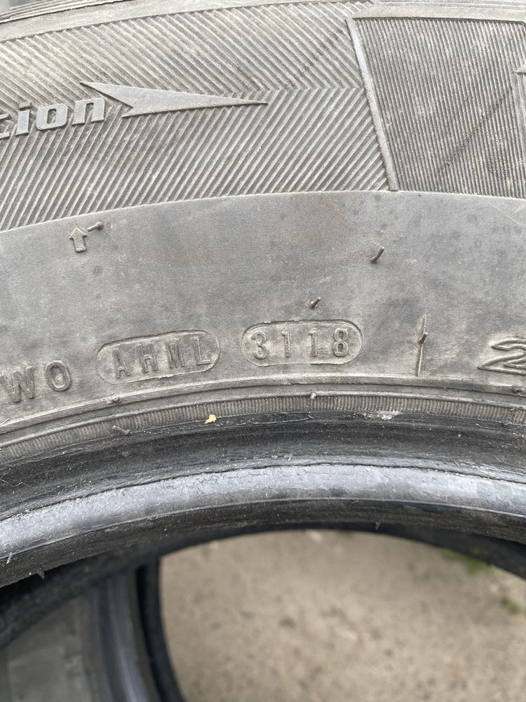 Продам резину шини 265/60r18