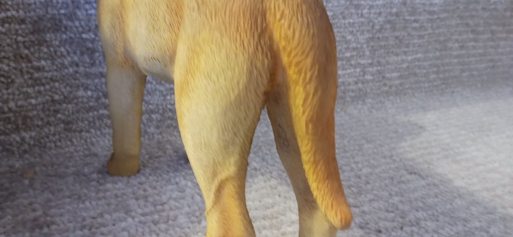 Figurka psa Golden labrador duża  Austria