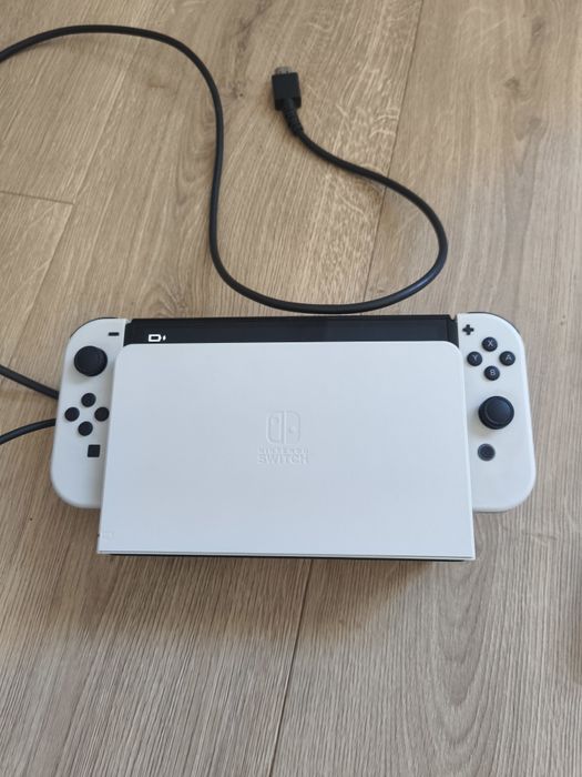 Nintendo switch OLED plus gry