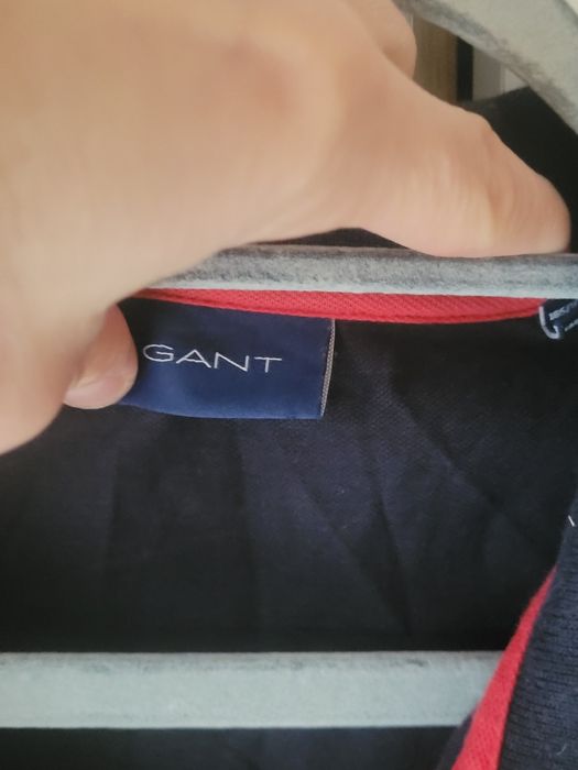 Sprzedam granatowa koszulkę polo firmy Gant w rozmiarze 3 XL.