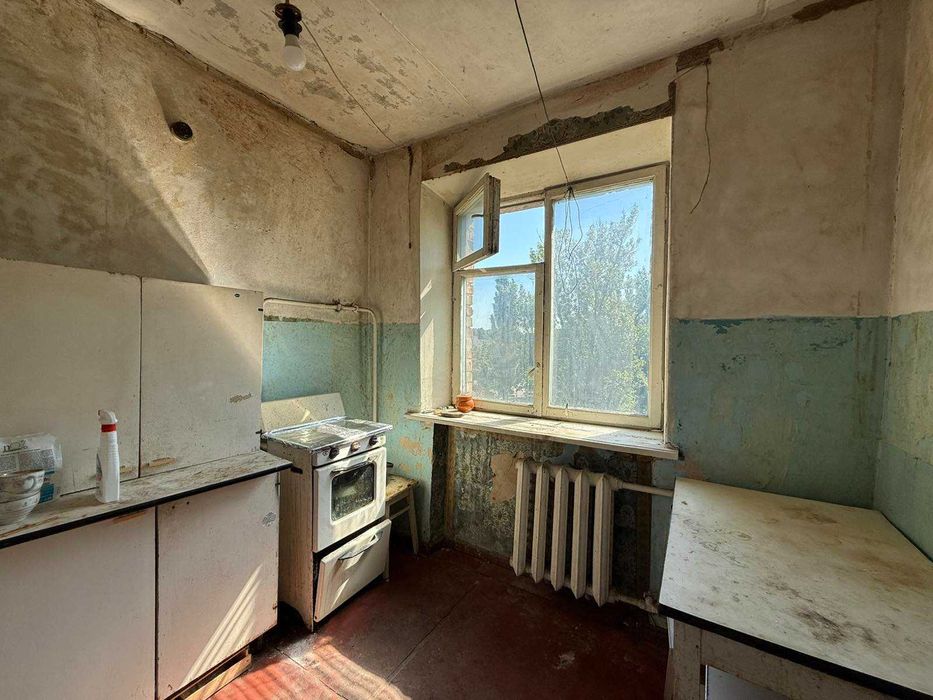 Продам 1 кімнатну 32 кв.м., вул. Метрологічна, 2-А, Голосіївський р-н