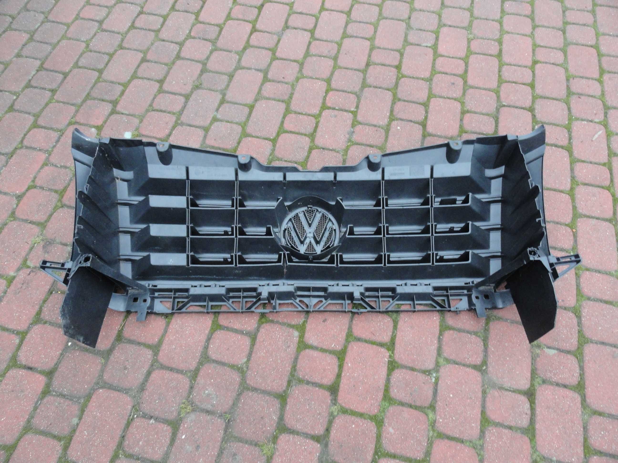 VW Crafter Atrapa Grill 10-16