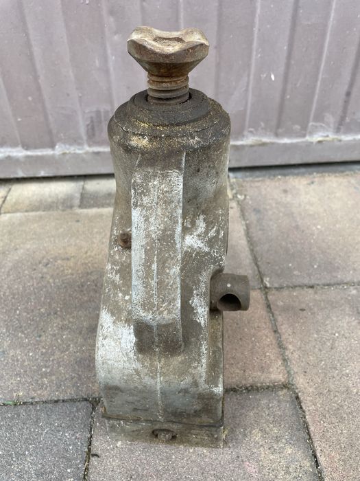 PROCZESAM 8T Lewarek Podnośnik hydrauliczny