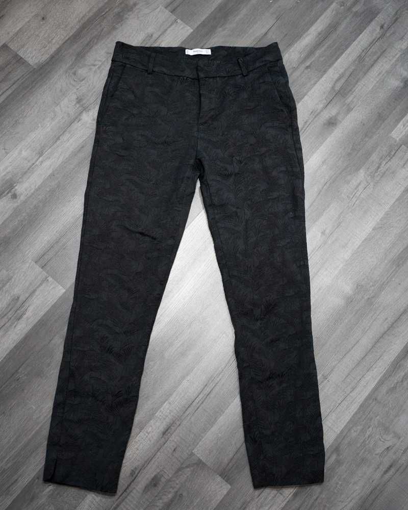 Czarne spodnie eleganckie Mango Suit 36 z teksturą