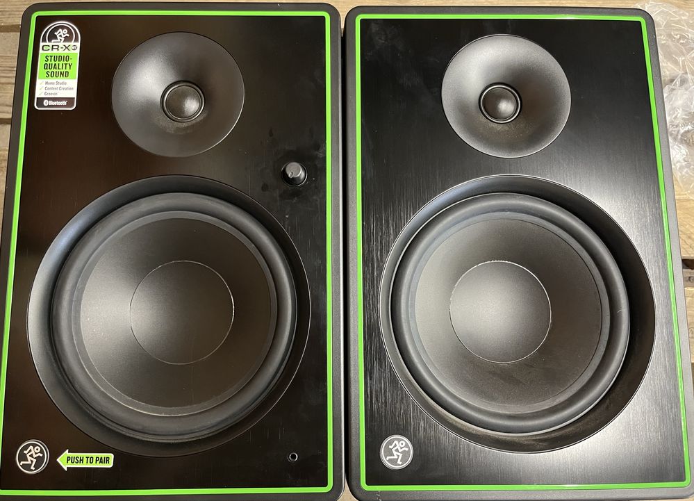 Monitory studyjne Mackie CR 8 xbt