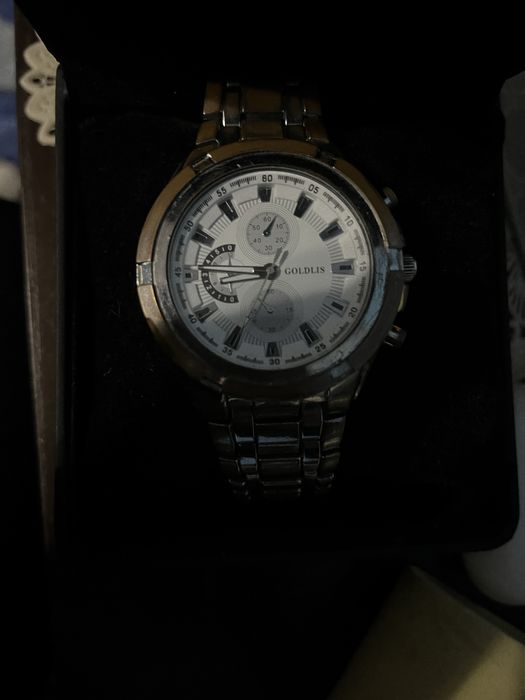 Часи лише незначний дефект на корпусі