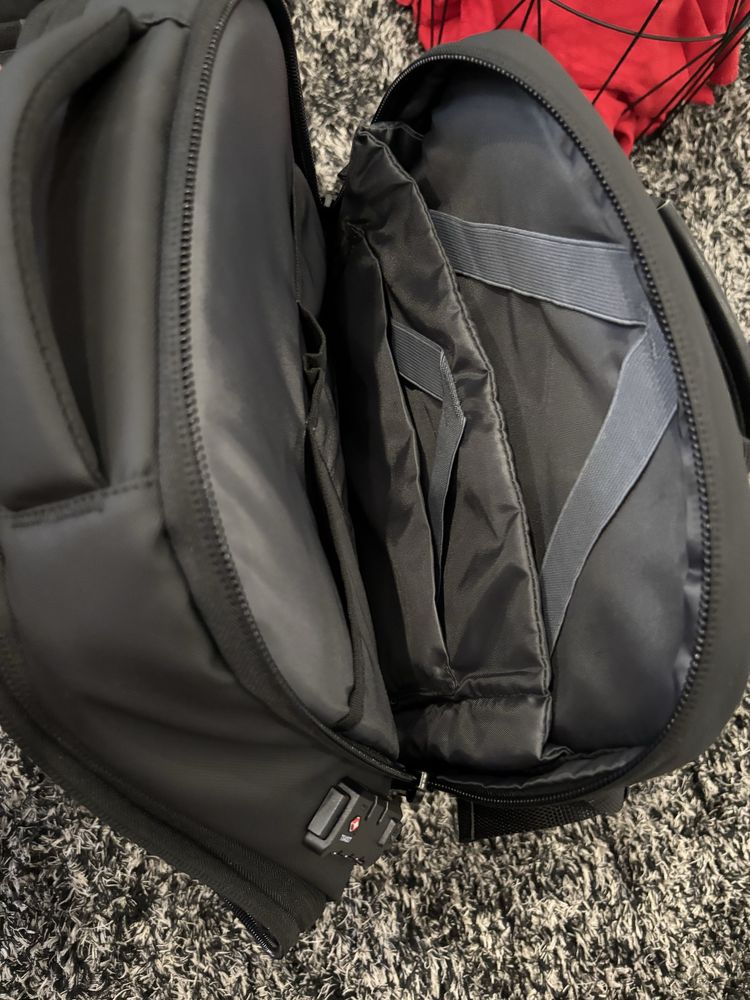 Mochila Expansível com Compressão a Vácuo Ideal para Viagens