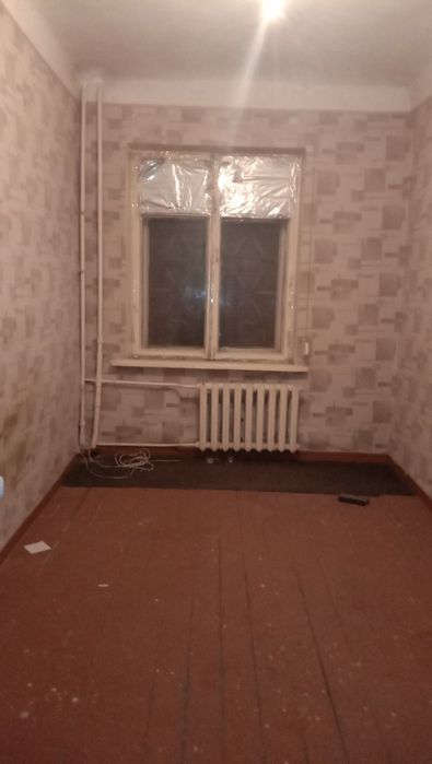 Продам 4х кімнатну квартиру в р-ні Металургів.