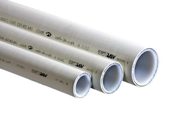 Фитинги и металпластиковые трубы Б/У.