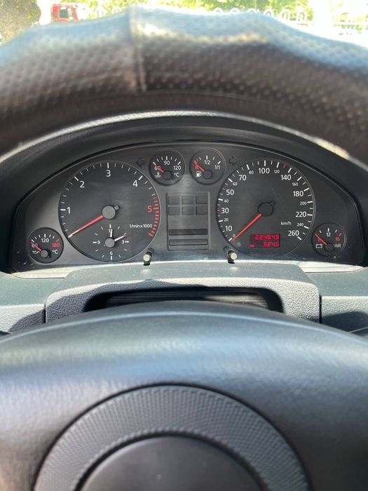 Audi A6 C5 1999 2.5