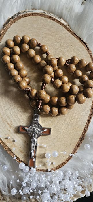 Dewocjonalia # Męski różaniec drewniany z dużym krzyżykiem