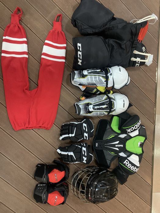 Хокейний комплект