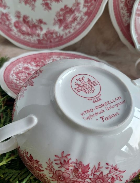 Dwie bulionowki i spodki z renomowanej wytwórni Villeroy &Boch Fasan