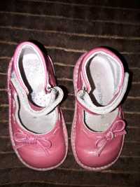 Обувь для маленьких леди